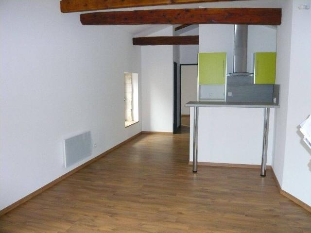 Appartement 2 pièces 43 m2 à environ 20 minutes d'Avignon et O
