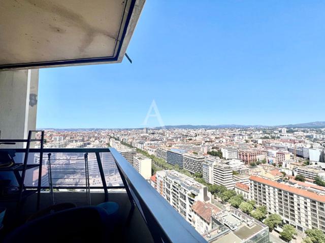 Appartement 2 pièces, 43 m2 avec terrasse vue panoramique Stade Vélodrome Le Grand Pavois 13008 Marseille