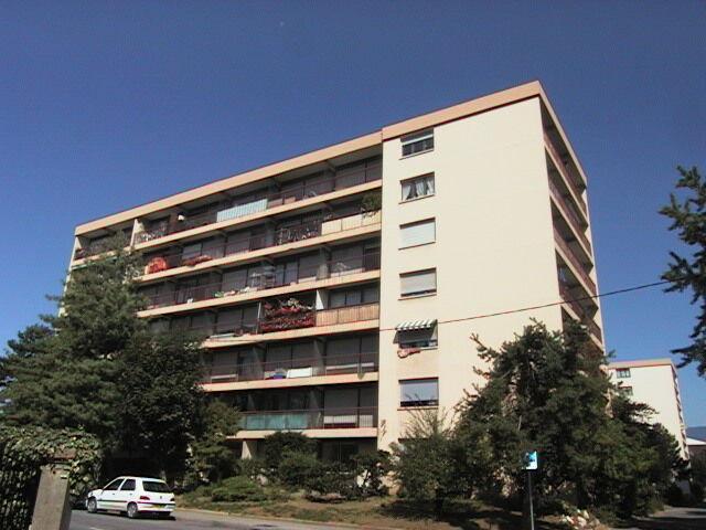 Appartement 2 pièces, 43 m² à louer à Ambilly 74100
