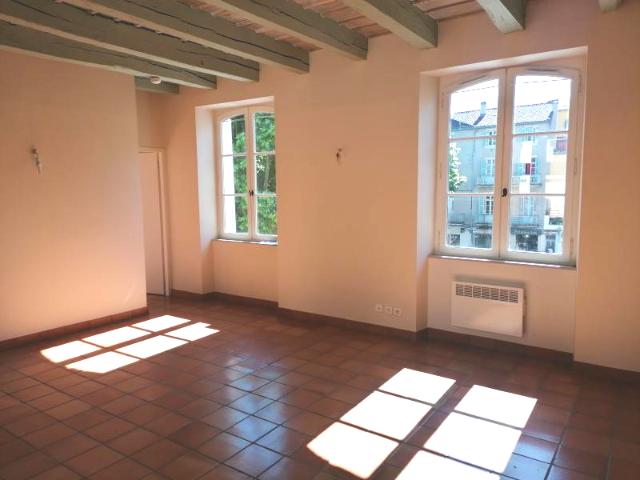 Appartement 2 pièces, 43 m² à louer à Cahors 46000