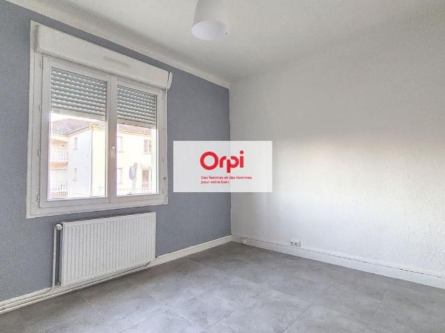 Appartement 2 pièces, 43 m² à louer à Montluçon 03100