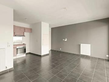 Appartement T2 lumineux avec balcon à Meyzieu