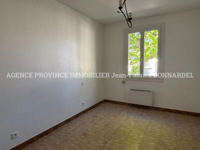 Appartement 2 pièces, 40 m² à louer à Valréas 84600