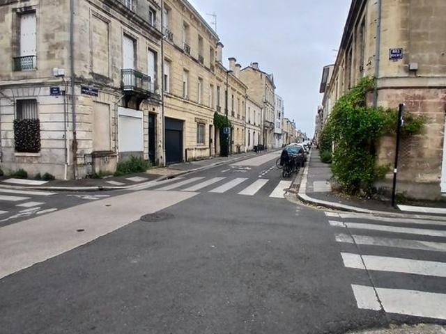 Appartement 2 pièces, 40 m² à louer à Bordeaux 33000