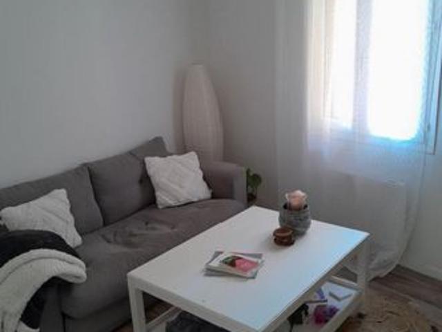 Appartement 2 pièces, 40 m² à louer à Coursegoules 06140