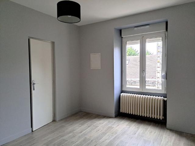 Appartement 2 pièces, 40 m² à louer à La Ferté Bernard 72400