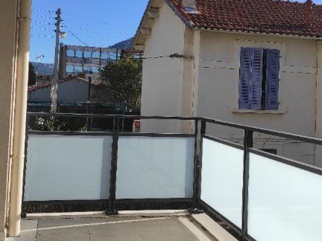 Appartement 2 pièces, 41 m² à louer à Toulon 83200