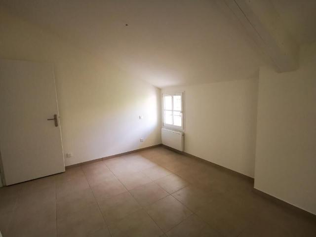Appartement 2 pièces, 41 m² à louer à Villeneuve lès Avignon 30400