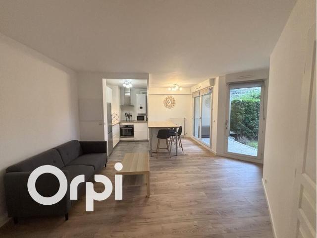 Appartement 2 pièces, 41 m² à louer à Élancourt 78990
