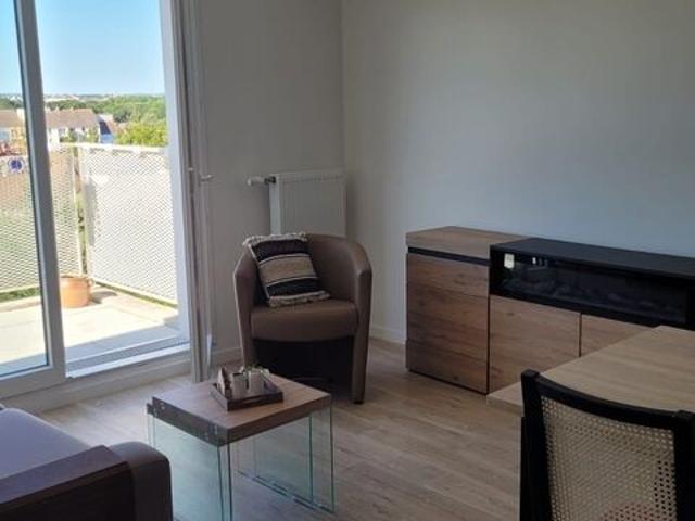 Appartement 2 pièces, 41 m² à louer à Jouy le Moutier 95280