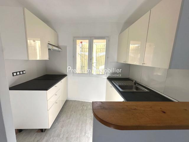 Appartement 2 pièces, 41 m² à louer à Le Puy Sainte Réparade 13610