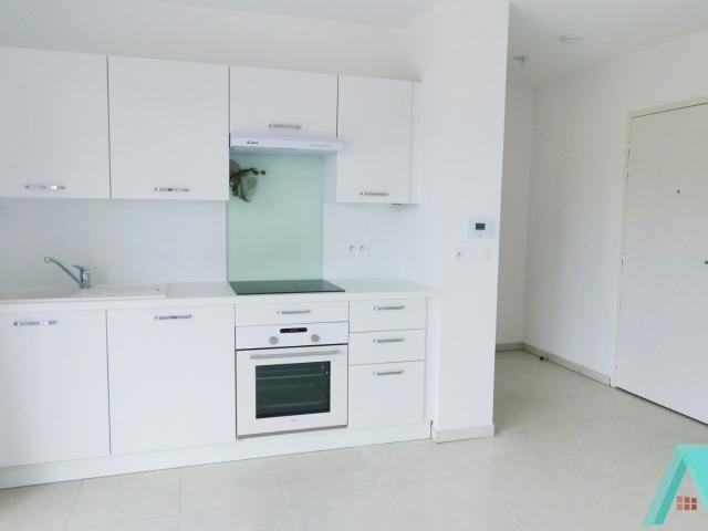 Appartement 2 pièces 41m2 avec terrasse et parking privé