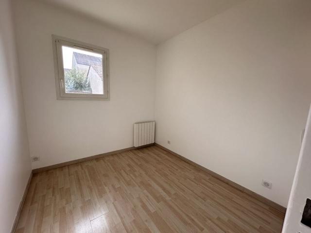 Appartement 2 pièces, 42 m² à louer à Brie Comte Robert 77170