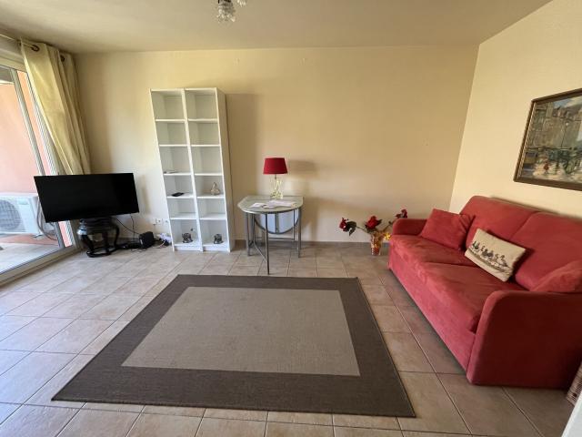 Appartement 2 pièces, 42 m² à louer à Hyères 83400