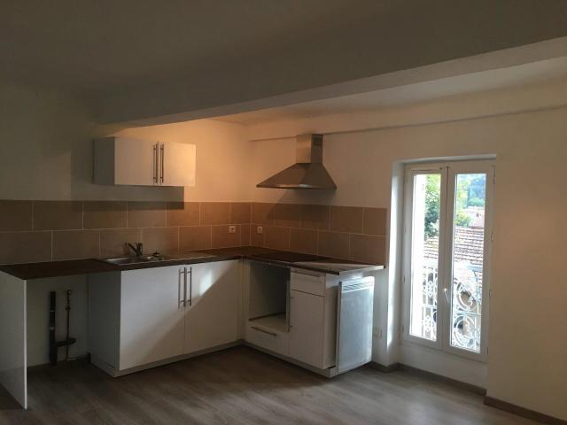 Appartement 2 pièces, 42 m² à louer à Jouques 13490