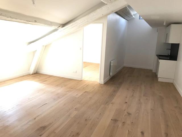 Appartement 2 pièces, 42 m² à louer à Lyon 1 69001