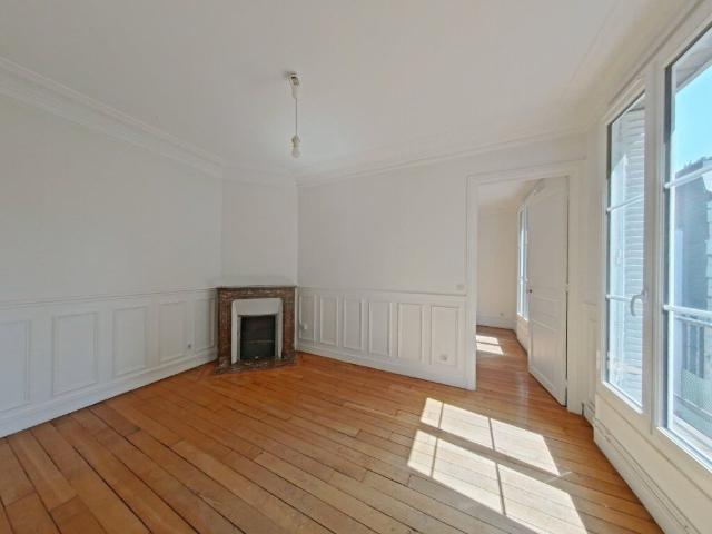 Appartement 2 pièces, 42 m² à louer à Paris 15 75015