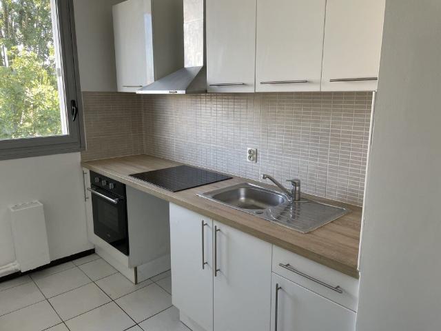 Appartement 2 pièces, 42 m² à louer à Stains 93240
