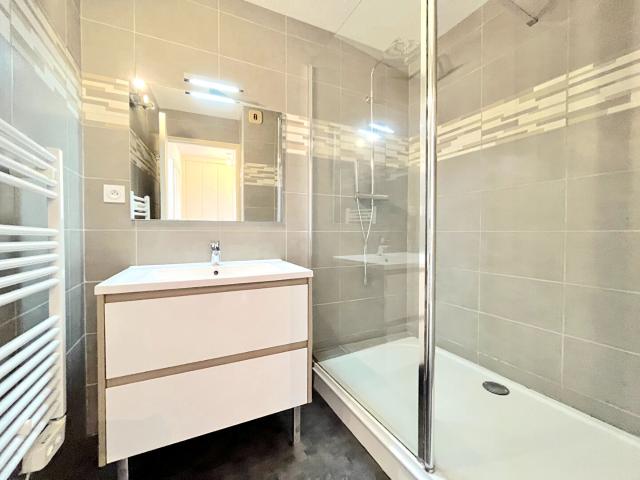 Appartement 2 pièces, 47 m² à louer à Bordeaux 33000