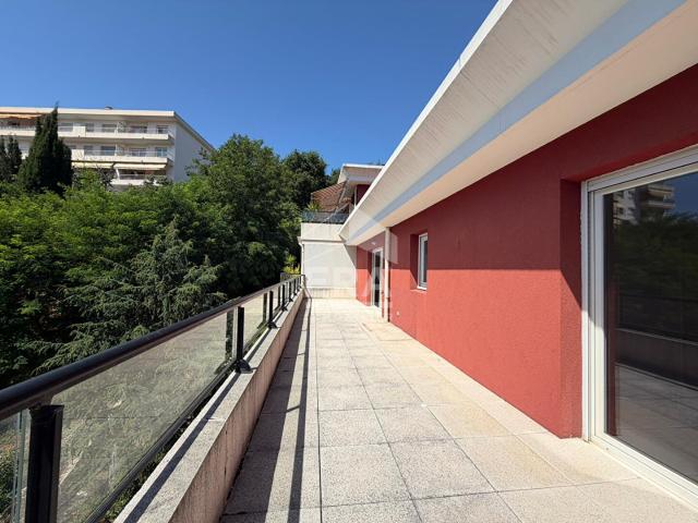 Appartement 2 pièces, 47 m² à louer à Cagnes sur Mer 06800