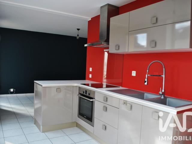 Appartement 2 pièces, 47 m² à louer à Champagne sur Seine 77430