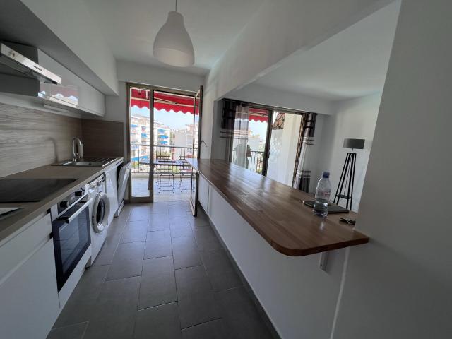 Appartement 2 pièces, 47 m² à louer à Nice 06200