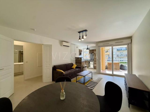 Appartement 2 pièces, 47 m² à louer à Nice 06300