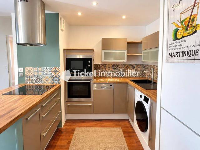 Appartement 2 pièces 47m2 avec jardin privatif et parking