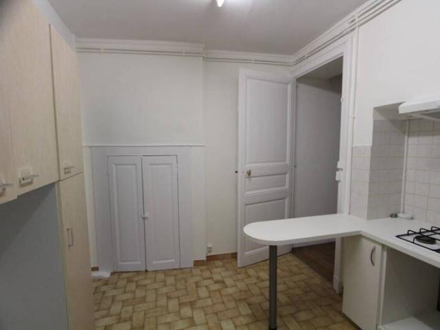 Appartement 2 pièces 44000 Nantes Centre ville Réf: 12039