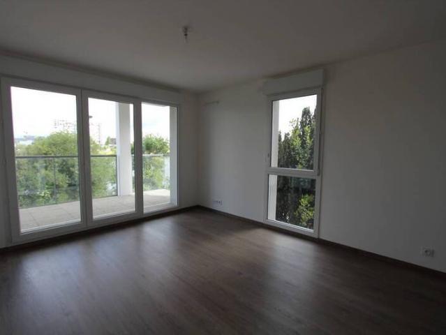 Appartement 2 pièces 44200 Nantes Sèvre Réf: 12074