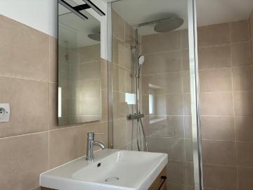 Appartement 2 pièces, 44 m² à louer à Valence 26000