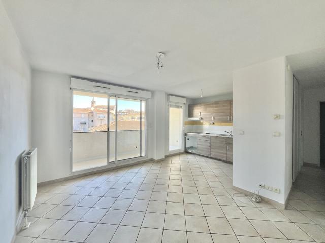 Appartement 2 pièces, 44 m² à louer à Aubagne 13400