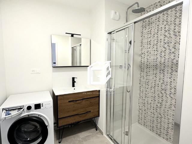 Appartement 2 pièces, 44 m² à louer à Luc la Primaube 12450