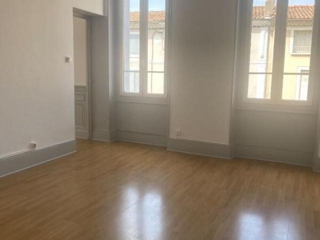 Appartement 2 pièces, 44 m² à louer à Montélimar 26200