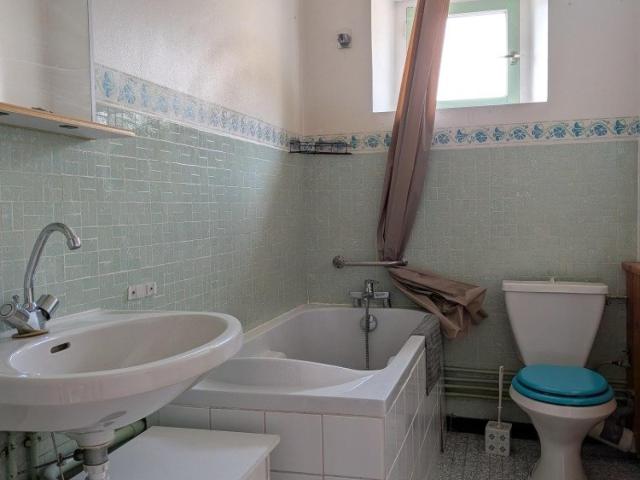 Appartement 2 pièces, 44 m² à louer à Montrond 39300