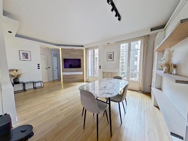 Appartement 2 pièces, 44 m² à louer à Paris 16 75016