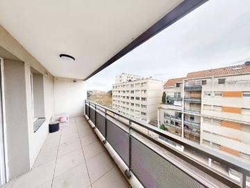 Rue Léon Blum Lyon, Bron Rhône, Rhône, Rhône-Alpes