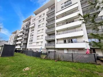 Rue Léon Blum Lyon, Bron Rhône, Rhône, Rhône-Alpes