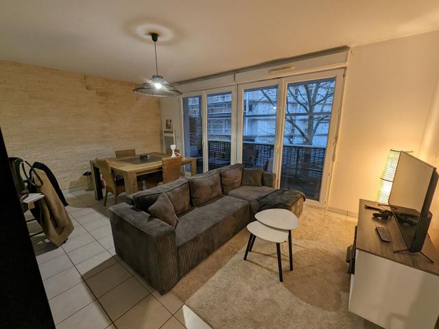 Appartement 2 pièces, 45 m² à louer à Bordeaux 33800