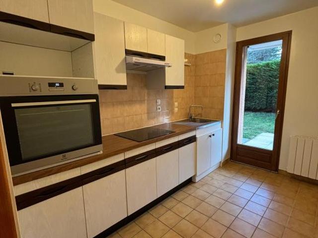 Appartement 2 pièces, 45 m² à louer à Gex 01170