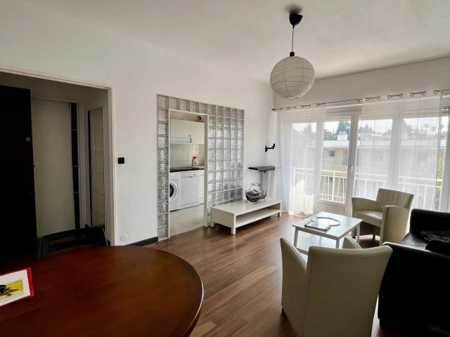 Appartement 2 pièces, 45 m² à louer à Nice 06100