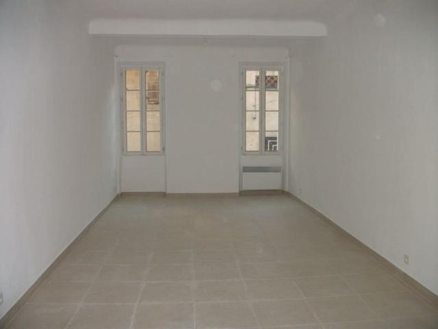 Appartement 2 pièces, 45 m² à louer à Sanary sur Mer 83110