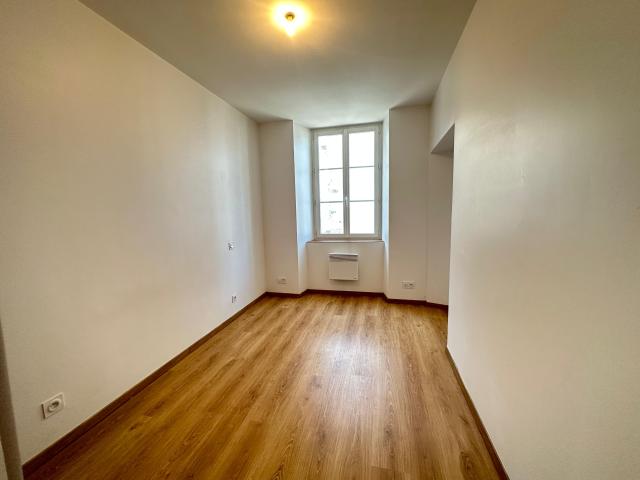 Appartement 2 pièces, 45 m² à louer à Saint Palais 64120