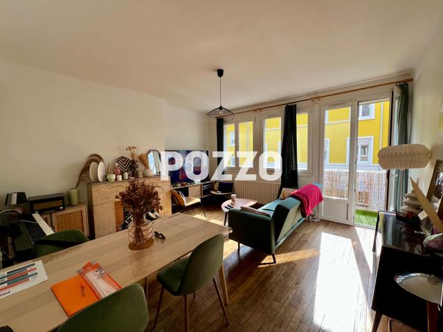Appartement, 2 pièces 48 m2, en location MEUBLE à SAINT LO