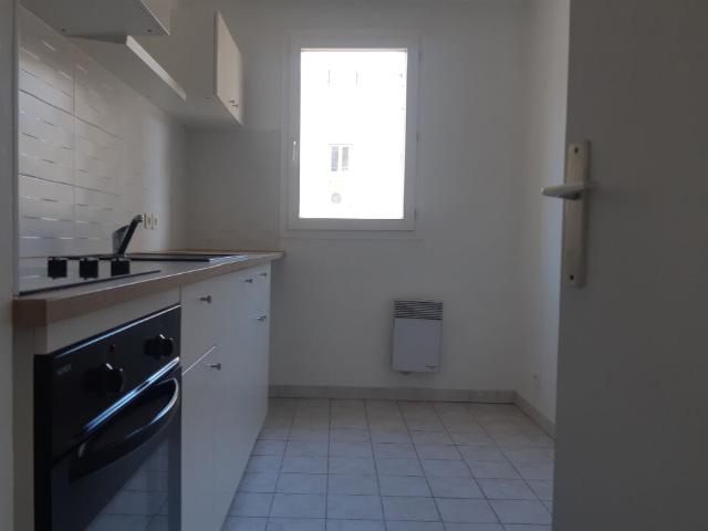Appartement 2 pièces, 48 m² à louer à Aubagne 13400