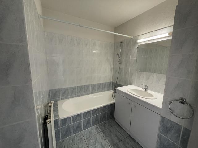 Appartement 2 pièces, 48 m² à louer à Luc la Primaube 12450