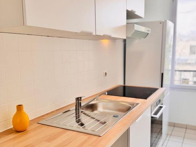 Appartement 2 pièces, 48 m² à louer à Mantes la Jolie 78200