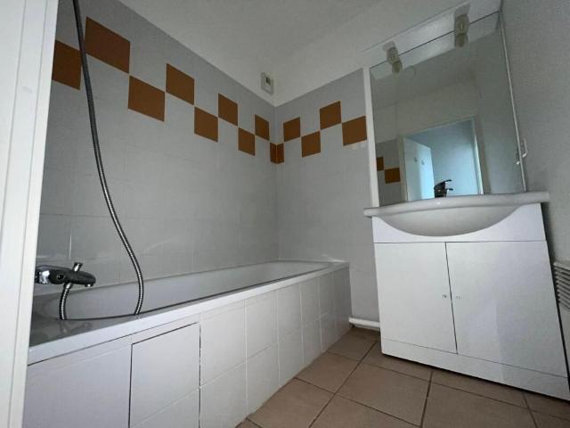 Appartement 2 pièces, 48 m² à louer à Mende 48000