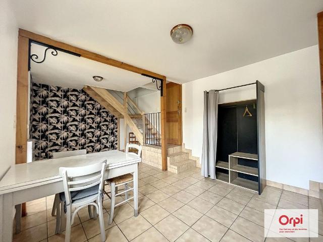 Appartement 2 pièces, 48 m² à louer à Montmarault 03390