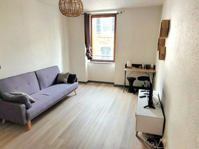 Appartement 2 pièces, 48 m² à louer à Saint Sauveur en Rue 42220